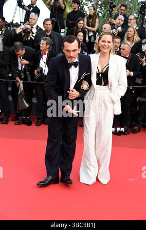 Rupert Friend mit Ehefrau Aimee Mullins bei der the Phoenician Scheme Premiere a Cannes AM 18.05.2025 *** Rupert Friend with wife Aimee Mullins alla premiere Phoenician Scheme a Cannes il 18 05 2025 Foto Stock