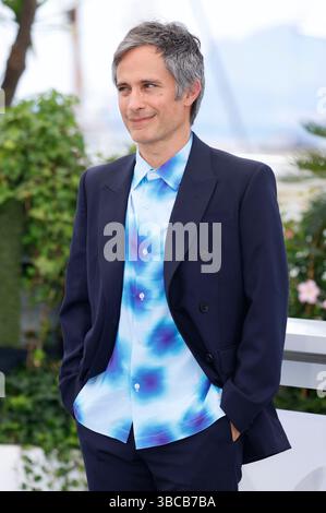 Gael Garcia Bernal beim Photocall zum Kinofilm 'Magalhães / Magallanes / Magellan' auf dem Festival de Cannes 2025 / 78. Internationale Filmfestspiele von Cannes am Palais des Festivals. Cannes, 19.05.2025 Foto Stock