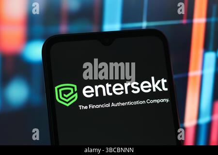 Canada. 19 maggio 2025. In questa immagine, il logo Entersekt viene visualizzato sullo schermo di uno smartphone. Credito: SOPA Images Limited/Alamy Live News Foto Stock