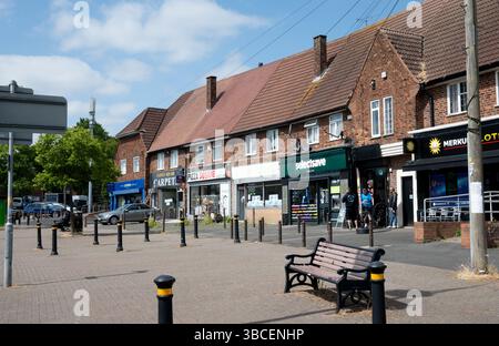 Negozi a Castle Square, Weoley Castle, Birmingham, West Midlands, Inghilterra, REGNO UNITO Foto Stock