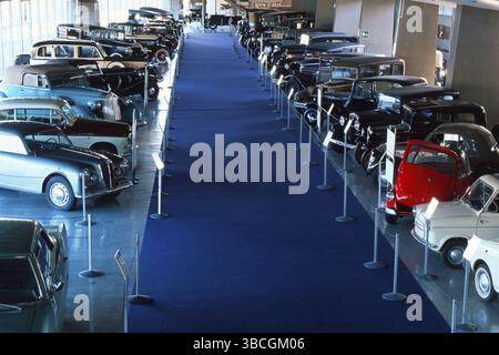 Oldtimer nel museo dell'automobile, Torino, Piemont, Italia, Oldtimer nel museo dell'automobile, Torino, Piemont, Italia, Europa Foto Stock