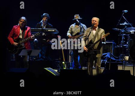 REGNO UNITO. 19 maggio 2025. LONDRA, INGHILTERRA - 19 MAGGIO: Glenn Tilbrook si esibisce alla Royal Albert Hall il 19 maggio 2025 a Londra, Inghilterra.CAP/Mar © Mar/Capital Pictures Credit: Capital Pictures/Alamy Live News Foto Stock