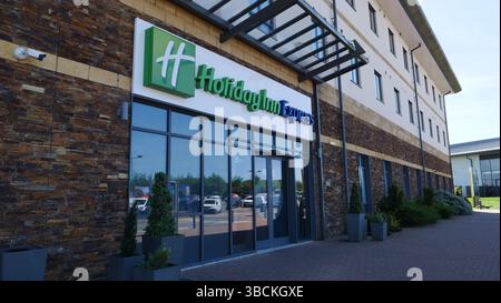 L'Holiday Inn Express at Cornwall Services St Austell, sulla A30 Road, è il luogo perfetto per esplorare la Cornovaglia. Foto Stock