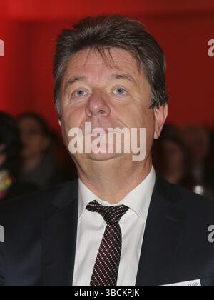 Lord sindaco della capitale Magdeburgo Dr Lutz Truemper (non-partito) alla 13a Assemblea generale del DOSB il 3 dicembre 2016 a Magdeburgo Foto Stock