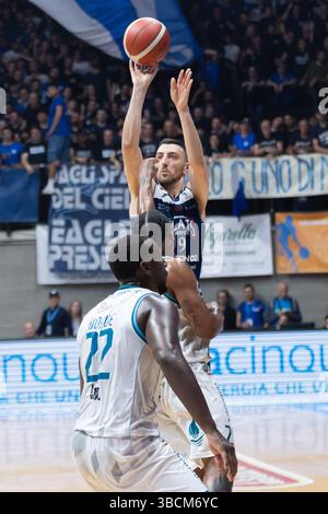 Desio, Italia. 20 maggio 2025. Bolpin Riccardo (Fortitudo Bologna) durante la partita del campionato italiano di basket LBN A2 di playoff acqua S. Bernardo Cantu vs Fortitudo Flats Service Bologna al PalaFitLineDesio, Desio, Italia il 20 Maj 2025 durante i playoff - San Bernardo Cantu vs Fortitudo Bologna, partita italiana di pallacanestro di serie A2 maschile a Desio, Italia, 20 maggio 2025 crediti: Independent Photo Agency/Alamy Live News Foto Stock