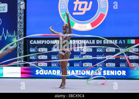Torino, Italia. 17 maggio 2025. Gruppo italiano visto durante la Rhythmic Gymnastics FGI Final Six 2025 al Palasport Gianni Asti (ex Ruffini) credito: dpa/Alamy Live News Foto Stock