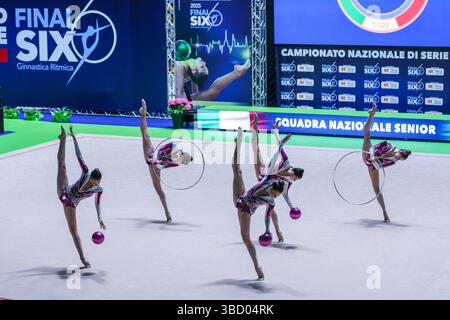 Torino, Italia. 17 maggio 2025. Squadra italiana vista durante la Rhythmic Gymnastics FGI Final Six 2025 al Palasport Gianni Asti (ex Ruffini). Credito: SOPA Images Limited/Alamy Live News Foto Stock