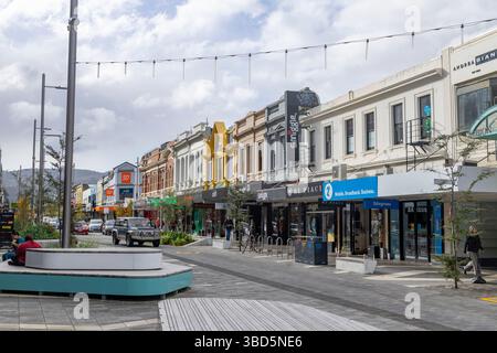 Dunedin Central, Otago Region, South Island, nuova Zelanda, negozi di lusso e negozi al dettaglio lungo George Street nel centro di Dunedin, 2025 Foto Stock