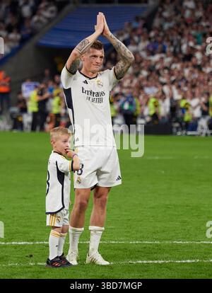 Toni Kroos, nella sua ultima partita prima del ritiro allo stadio Santiago Bernabeu. Foto Stock