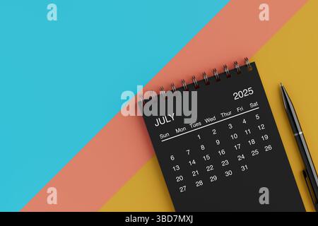 Black Flip Monthly July 2025 Business Calendario con penna nera su sfondo giallo, blu e arancione. Rendering 3d. Foto Stock