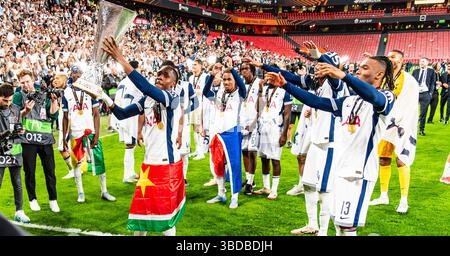 Bilbau, Bilbau, Spagna. 21 maggio 2025. I giocatori del Tottenham festeggiano la vittoria della finale di Europa League, tra Tottenham e Manchester United, al San Mames Stadium, 21 maggio 2025 crediti: Nuno Reisinho/ZUMA Press Wire/ZUMA Wire/Alamy Live News Foto Stock