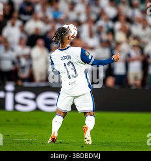 Bilbau, Bilbau, Spagna. 21 maggio 2025. Destiny Udogie della squadra Tottenham in controllo del pallone, durante la finale di Europa League tra Tottenham e Manchester United al San Mames Stadium, 21 maggio 2025 crediti: Nuno Reisinho/ZUMA Press Wire/ZUMA Wire/Alamy Live News Foto Stock