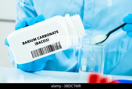 Carbonato di bario (BaCO3). Utilizzato nella ceramica, nella produzione di vetro e come veleno per topi. Foto Stock