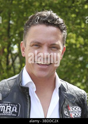 Stefan Mross visita la sua fidanzata, la cantante Anna-carina Woitschack, nel suo tour promozionale del 25.04.2017 a Stassfurt, mentre il cantante Stefan Mross visita la sua ragazza Foto Stock