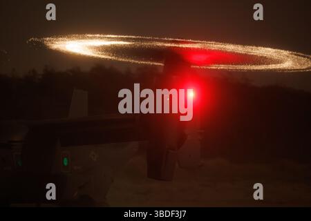 USAF V-22 Ospreys at Pembrey Sands con effetto Kopp-Etchells catturato Foto Stock