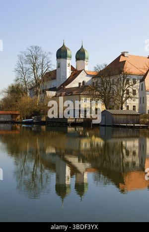 Abbazia benedettina Seeon, Seeon-Seebruck, Chiemgau, Baviera, Germania Foto Stock