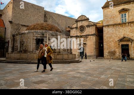 Grande fontana di Onofrio a Dubrovnik, Croazia, opera dell'architetto italiano Onofrio della Cava. Foto Stock