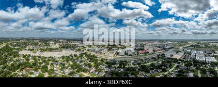 Vista aerea della University of Houston in Texas con vari edifici didattici Foto Stock