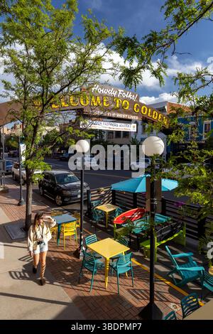 Benvenuto al cartello Golden nel centro di Golden, Colorado, Stati Uniti Foto Stock