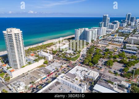 Miami Beach, Florida, Saint St. Tropez Ocean Front Condominium, grattacielo, spiaggia pubblica sull'Oceano Atlantico, sabbia sull'acqua, Collins Avenue, 7300 isolati, North Beach sh Foto Stock