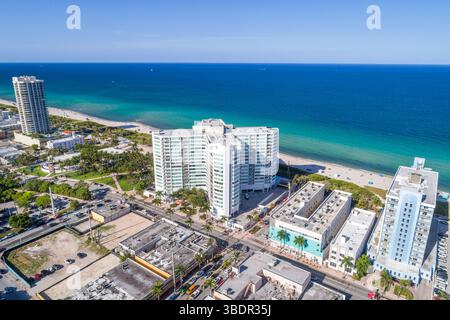 Miami Beach, Florida, North Beach, fronte oceano Atlantico, grattacieli condomini hotel, Collins Avenue 7100 isolati, Burleigh House Foto Stock