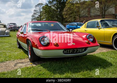 1971 Lotus Europa, in mostra al Bicester Scramble tenutosi il 27 aprile 2025. Foto Stock