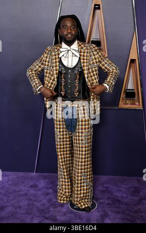 Las Vegas, Stati Uniti. 26 maggio 2025. Shaboozey arriva agli American Music Awards del 2025 tenuti al Fontainebleau di Las Vegas il 26 maggio 2025 a Las Vegas, Nevada. © Starbuck/ credito: AFF/Alamy Live News Foto Stock