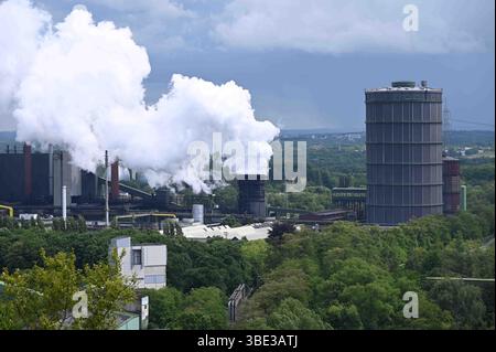 Bottrop, Germania. 25 maggio 2025. La cokeria Prosper di Bottrop, gestita da ArcelorMittal, Bottrop, 25.05.2025, credito: dpa/Alamy Live News Foto Stock
