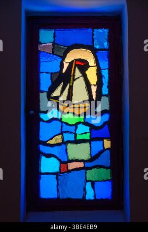 Vetrate colorate di Victor Sparre nella Chiesa Immanuel (tedesco: Immanuelkirche; norvegese: Immanuelkirken) una chiesa protestante nell'America-G. Foto Stock