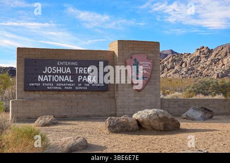 Cartello d'ingresso per il Joshua Tree National Park in California Foto Stock