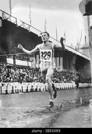 Joseph Guillemot vainqueur du 5000 mètres aux JO de 1920. Foto Stock