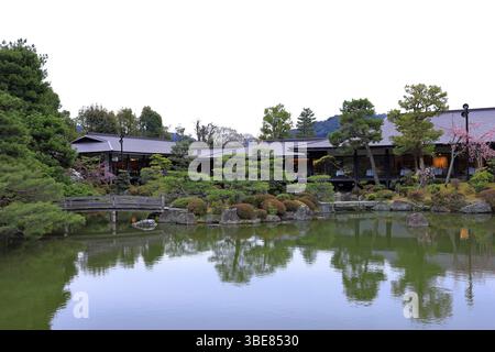 Santuario Heian, santuario shintoista e giardini paesaggistici a Okazaki Nishitennocho, Sakyo Ward, Kyoto, Giappone Foto Stock