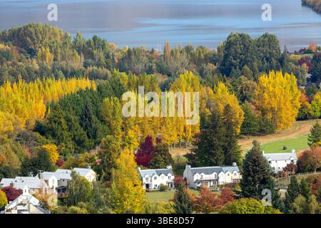 Il Millbrook Resort vicino a Queenstown con il Lago Hayes sullo sfondo, Arrowtown, Otago, nuova Zelanda Foto Stock