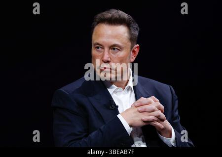 Elon Musk, Chief Executive Officer di SpaceX e Tesla e proprietario di X, precedentemente noto come Twitter, partecipa alla conferenza Viva Technology dedicata a. Foto Stock
