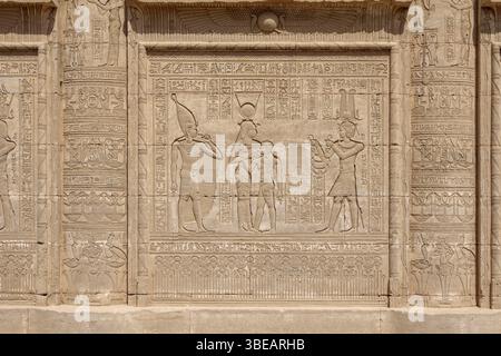 La casa di nascita romana, il tempio di Denderah vicino a Qena, in Egitto Foto Stock