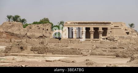 La casa di nascita romana, il tempio di Denderah vicino a Qena, in Egitto Foto Stock