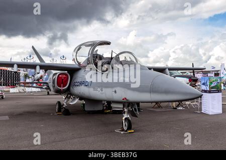 Velivolo d'attacco leggero Textron AirLand Scorpion al Paris Air Show. Francia - 18 giugno 2015 Foto Stock