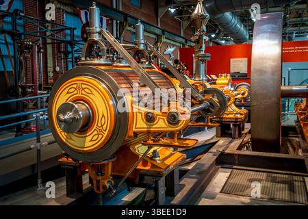 Bethlehem, PA - US - 25 maggio 2025 il compressore per ammoniaca Linde-Wolf 1884, il più vecchio compressore di refrigerazione sopravvissuto, viene esposto presso il National Foto Stock