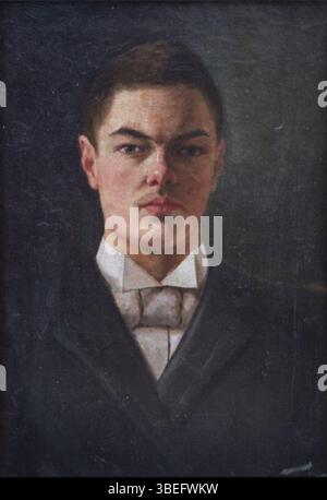 Questo autoritratto di Kuzma Petrov-Vodkin, creato negli anni '1890, è una delle prime opere dell'artista russo di Khvalynsk. Petrov-Vodkin è noto per il suo stile distintivo e i contributi al modernismo russo durante la fine del XIX secolo e l'inizio del XX secolo. Foto Stock