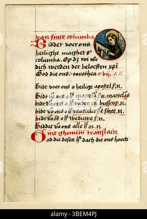 Questa pagina tratta da un libro di preghiere olandese, illustrato tra il 1450 e il 1470, raffigura San Columba con un orso. Il testo del manoscritto ebbe origine nel monastero di Bogaarden a Maastricht, mentre le illustrazioni furono create separatamente. Foto Stock
