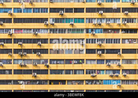 Facciata del People's Park Complex, un alto edificio residenziale e commerciale a Chinatown, Singapore Foto Stock