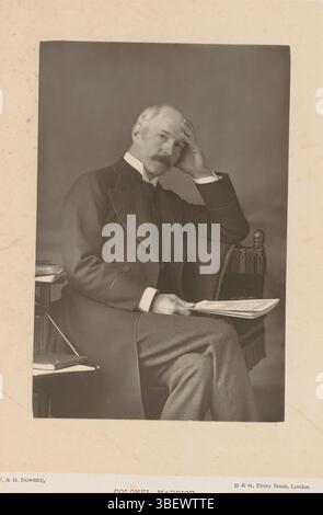 Londra, Downey, William & Daniel, colonnello Maurice, Ritratto di John Frederick Maurice, Londra, stampa retto-stampata, stampa fotomeccanica, pagina, foto, libri fotografici illustrati, 57 & 61, Elbury Street, Londra., altezza 141 mm, larghezza 94 mm, inglese, fotografo, 1880 - 1890, carta, Woodburytype, clichémaker Foto Stock