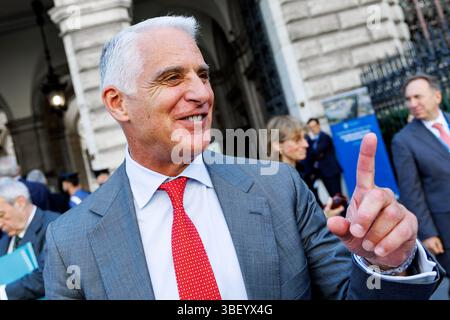Roma, Italia. 30 maggio 2025. L'ad di Unicredit Andrea Orcel durante la presentazione della relazione annuale della Banca d'Italia, Roma, Venerdì 30 maggio 2025 (foto Roberto Monaldo/LaPresse) CEO di Unicredit Andrea Orcel durante la presentazione del rapporto annuale Banca d'Italia, Roma, venerdì 30 maggio 2025 (foto di Roberto Monaldo/LaPresse) crediti: LaPresse/Alamy Live News Foto Stock