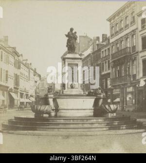 Liegi, Queval, Jules, la Belgique pittoresca e monumentale, viste del Belgio, Liegi, la fontaine de la virge. Devant l'église Saint-Paul, De Fontaine de la Vierge ai piedi della chiesa di San Paolo a Liegi, Liegi (città), verso - incollato, stereografo, stereofoto, foto, n. 1773, altezza 85 mm, larghezza 176 mm, francese, 1824, fotografo, 1866 - 1870, cartone, carta fotografica, carta fotografica, stampa album, stampa albumina Foto Stock