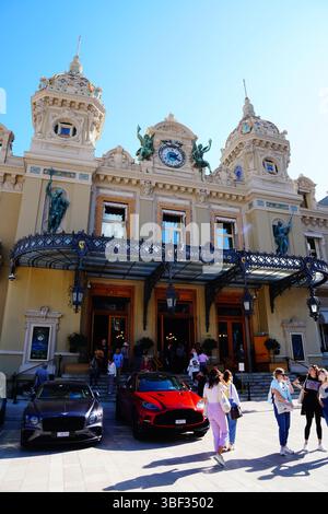 Casino de Monte Carlo, Luixury Cars, ingresso al sole, Monaco Foto Stock