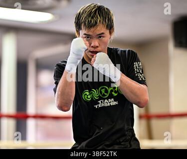 Tenshin Nasukawa del Giappone durante un allenamento pubblico alla Teiken Boxing Gym di Tokyo, Giappone, il 30 maggio 2025. Crediti: Hiroaki finito Yamaguchi/AFLO/Alamy Live News Foto Stock