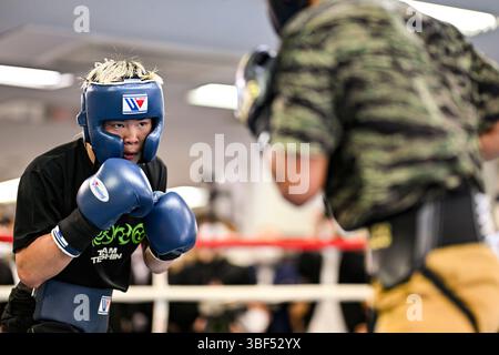 Tenshin Nasukawa del Giappone durante un allenamento pubblico alla Teiken Boxing Gym di Tokyo, Giappone, il 30 maggio 2025. Crediti: Hiroaki finito Yamaguchi/AFLO/Alamy Live News Foto Stock