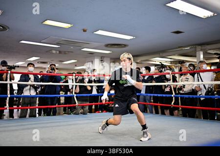 Tenshin Nasukawa del Giappone durante un allenamento pubblico alla Teiken Boxing Gym di Tokyo, Giappone, il 30 maggio 2025. Crediti: Hiroaki finito Yamaguchi/AFLO/Alamy Live News Foto Stock