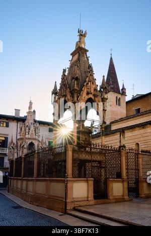 Arche Scaligere Tombe Scaligere monumenti gotici a Verona, Veneto, Italia al mattino Foto Stock