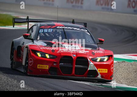 James KELLETT, Pedro EBRAHIM e Charles CLARK alla guida della 992 BMW M4 GT3 EVO del team Paradine Competition durante il 4° round del GT World Challenge Europe by AWS, 31 2025 all'autodromo Nazionale Monza. Crediti: Luca Rossini/e-Mage/Alamy Live News Foto Stock